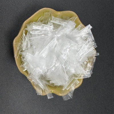 12-20mm Polypropylene Mesh Fiber βελτιώνει την ποιότητα και την αντοχή της μηχανικής του σκυροδέματος